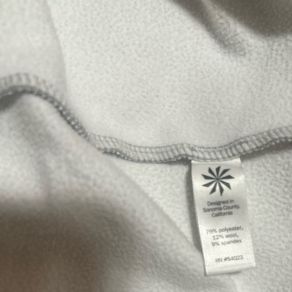 Women’s ATHLETA Gray Dress Athletic Tunic Zippered Pockets Size XS. - Picture 6 of 7